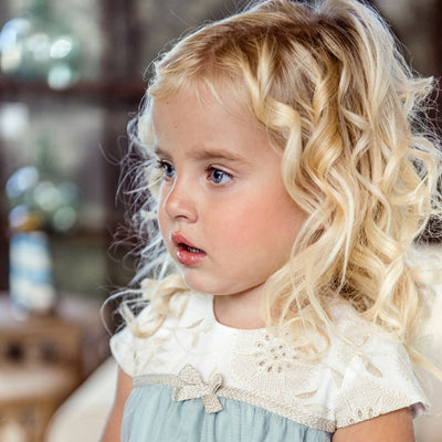 JESUSIN CON CAPOTA Y POLOLO FAMILIA GEMINIS