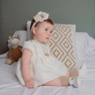 VESTIDO CON BRAGUITA PARA BEBÉ COLOR BEIGE