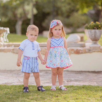 VESTIDO CELESTE LINEAS Y FLORES