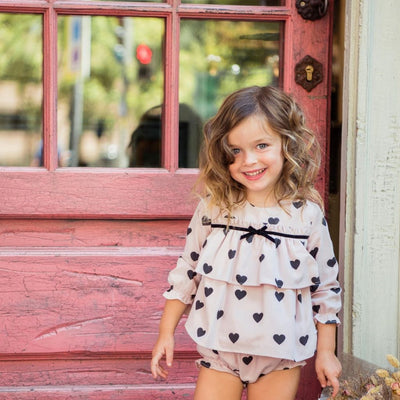 JESUSIN BEBE NINA MANGA LARGA ROSA CORAZONES CON BRAGUITA FAMILIA ESTELA - Menta Moda Infantil