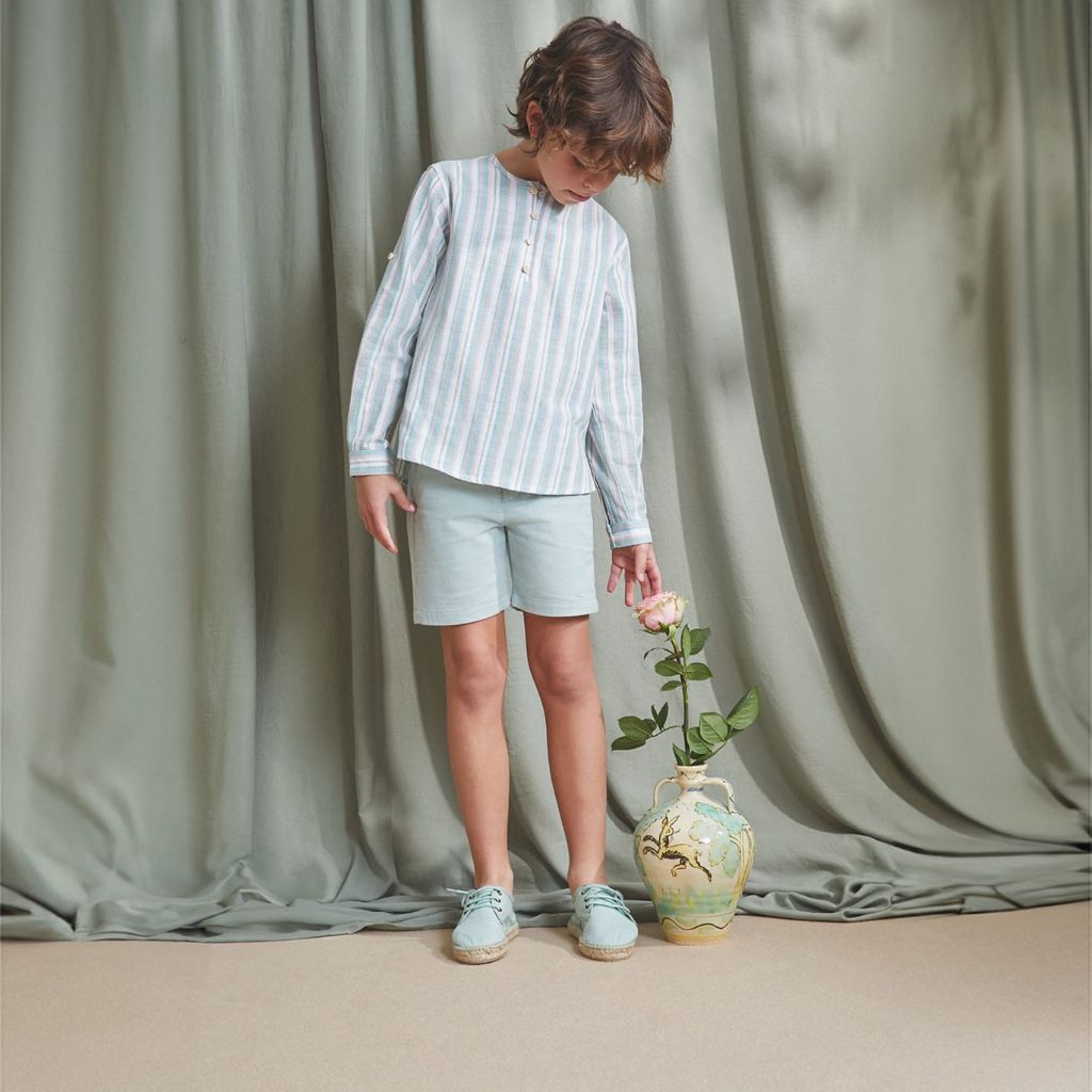 CONJUNTO DE NIÑO CAMISA DE RAYAS VERDES Y ROSAS CON BERMUDA VERDE