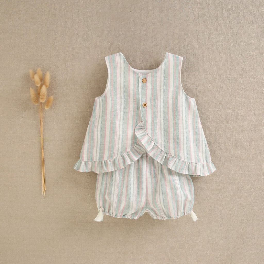 JESUSITO BEBÉ NIÑA DE RAYAS VERDES Y ROSAS