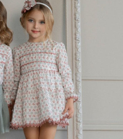 VESTIDO VERDE CON ROSA NIÑA