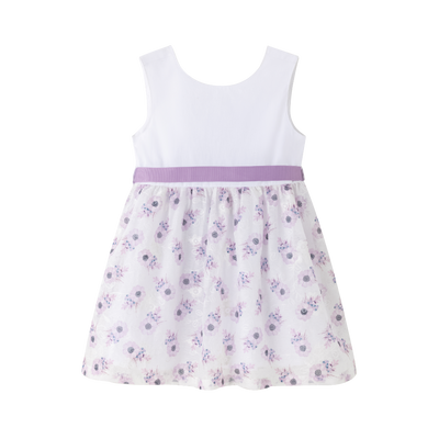 VESTIDO DE NIÑA CON TONOS LILAS. DETALLE DE CINTA EN LA CINTURA