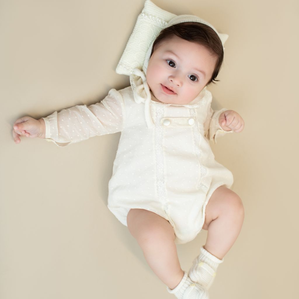 PELELE CEREMONIA CON ENCAJE MANGA LARGA - Menta Moda Infantil