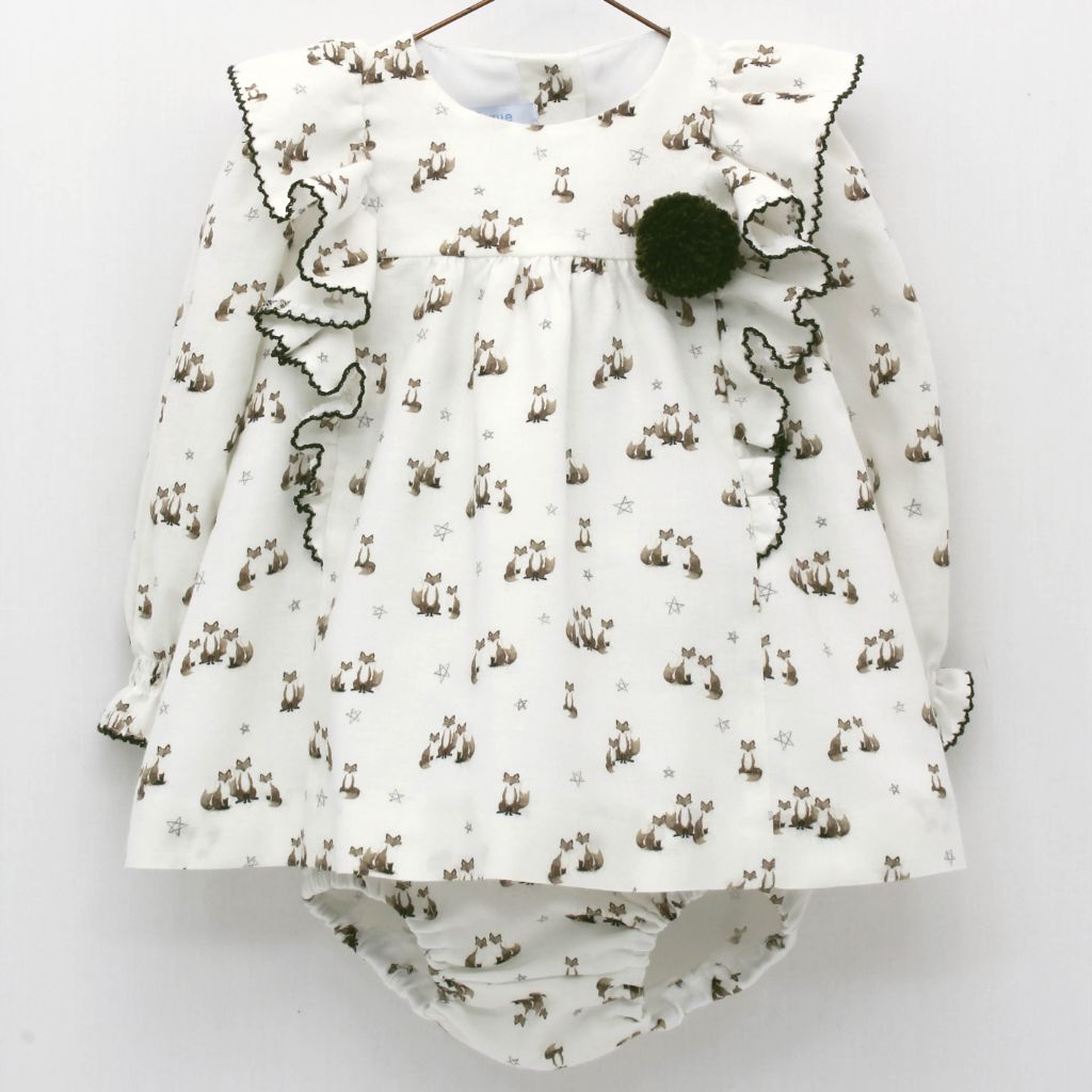 VESTIDO JESUSITO CON VOLANTES ESTAMPADO - Menta Moda Infantil