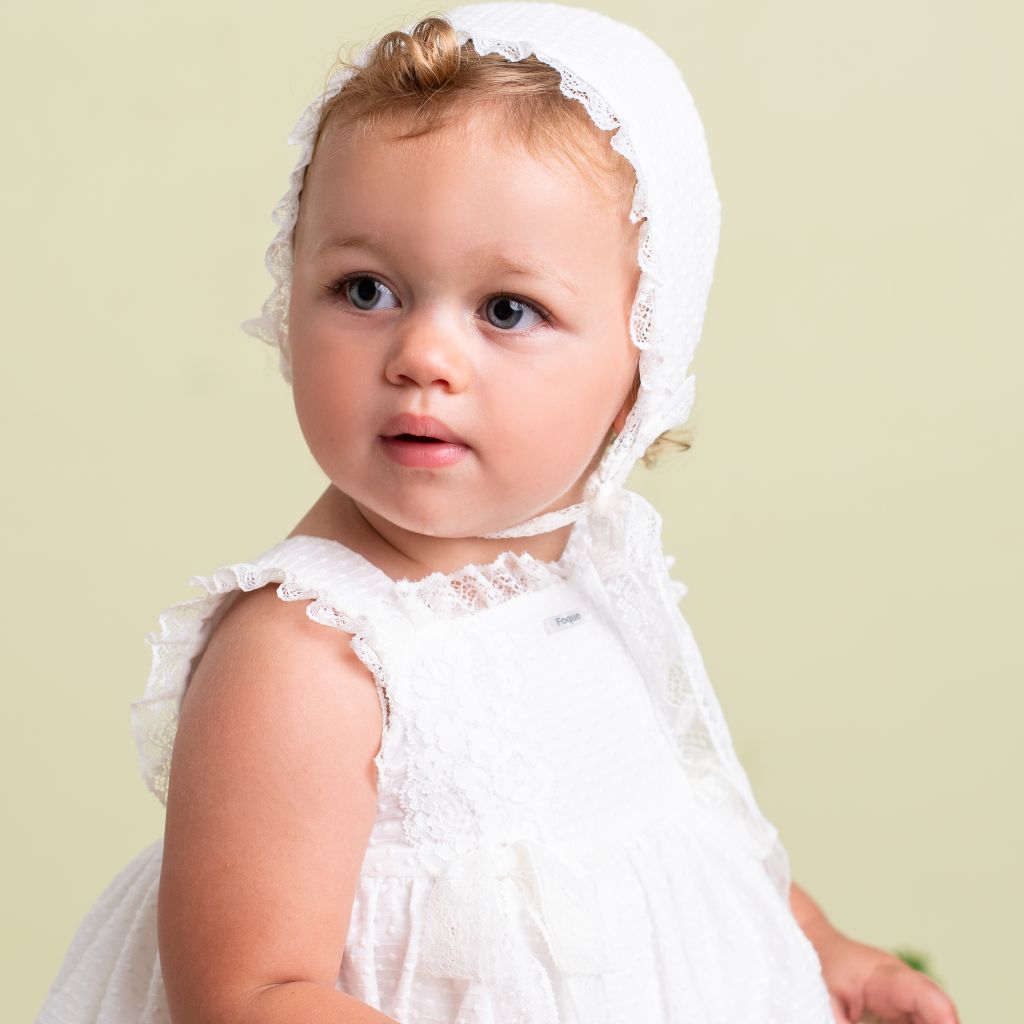 JESUSITO BODOQUE BORDADO CON VALENCIENNES - Menta Moda Infantil