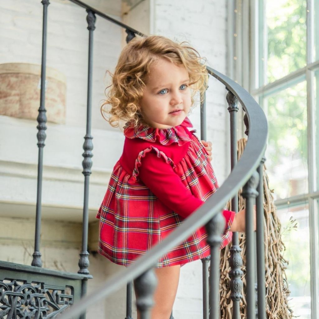 JESUSIN BEBE NINA MANGA LARGA ROJO CUADROS CON CAPOTA Y POLOLO FAMILIA AMOR - Menta Moda Infantil